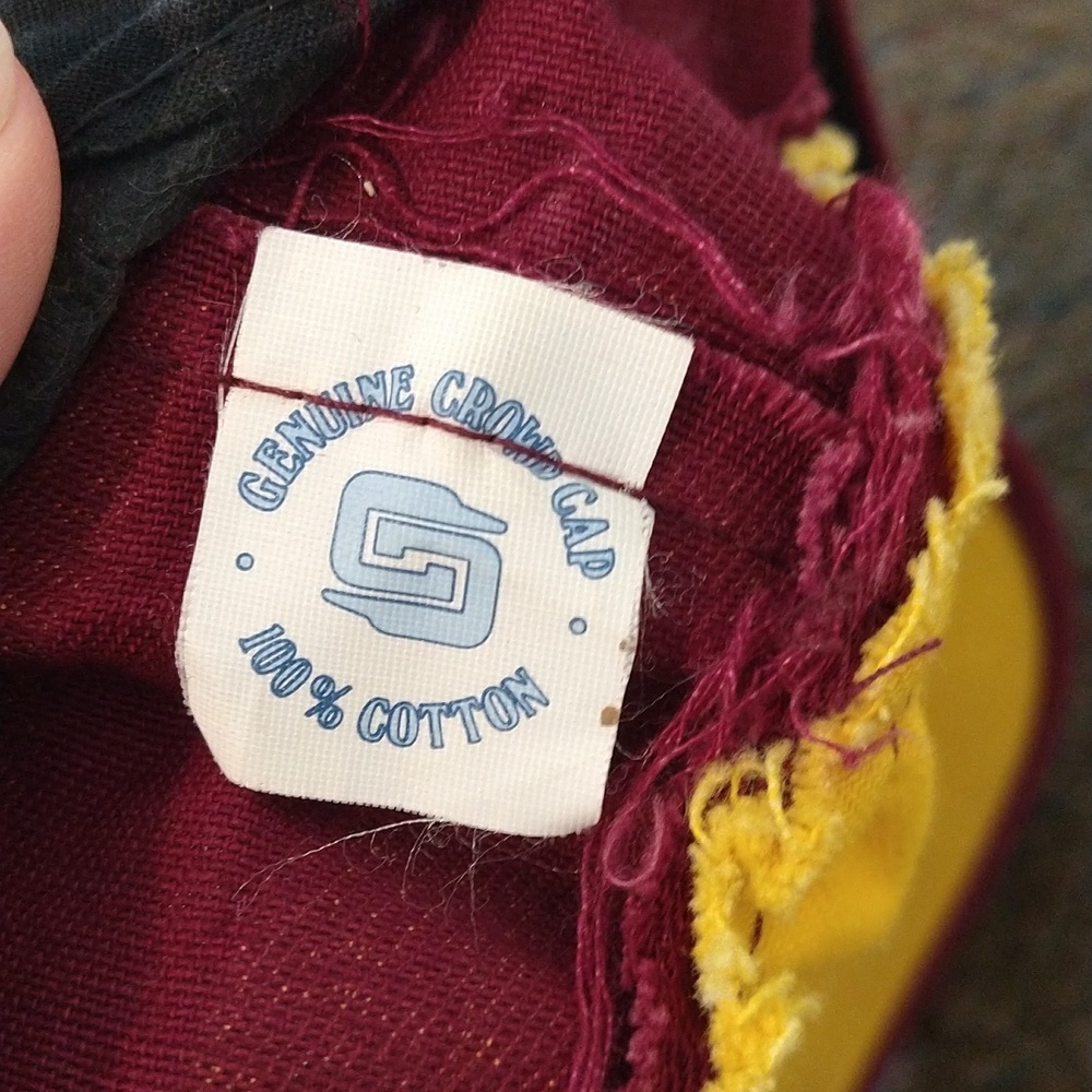 Vintage University of Minnesota Golden Gophers Cap - Picture 4 of 10
